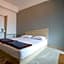 Newman hotel