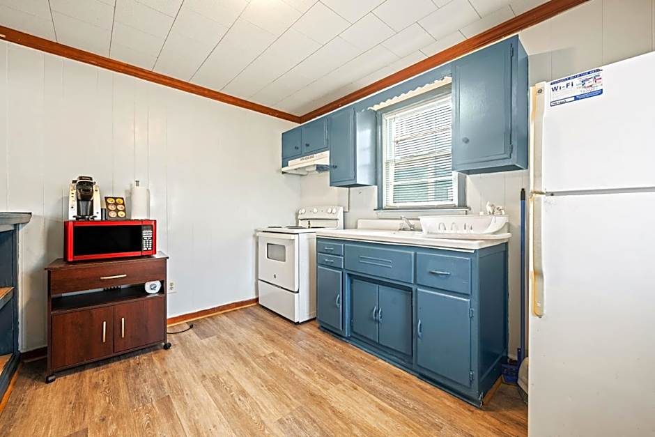 Oceanside Court by KEES Vacations