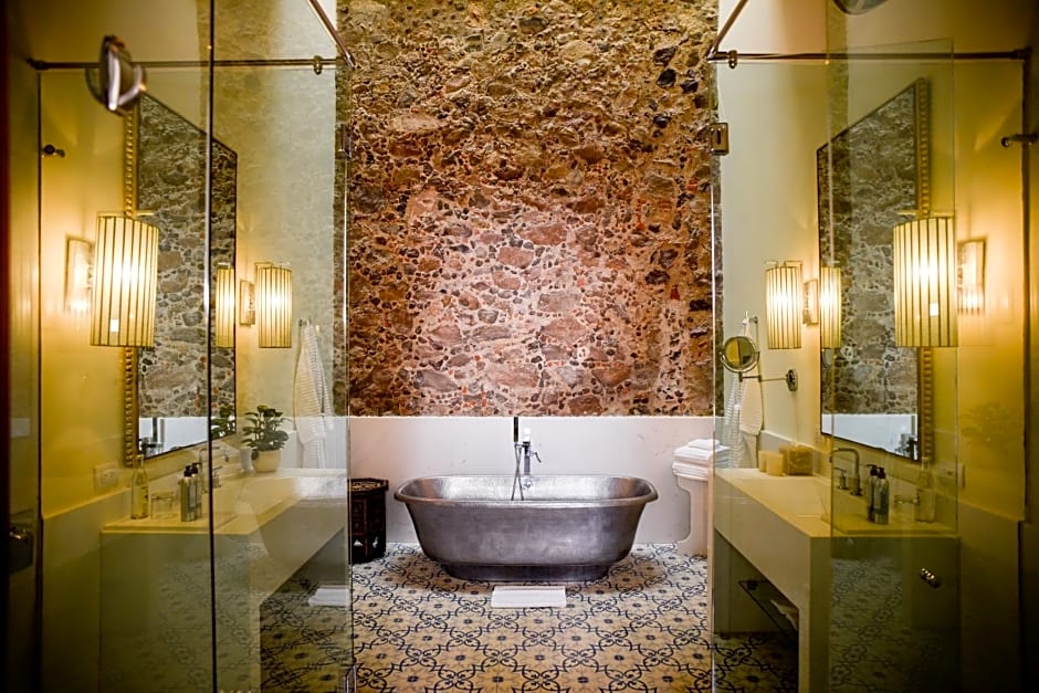 HOTEL CASA BLANCA 7