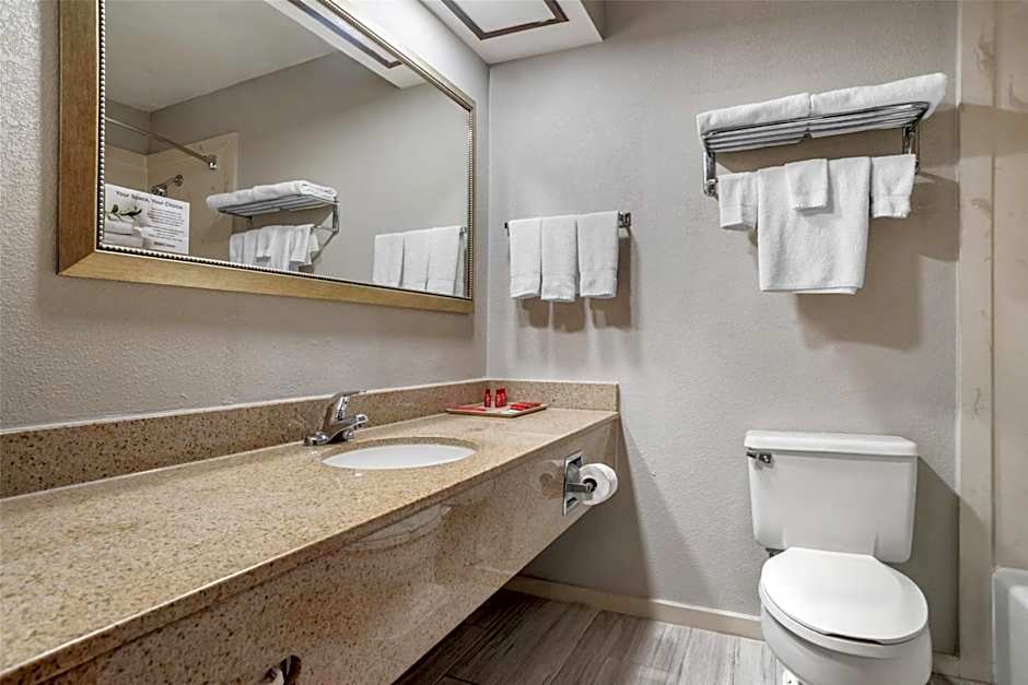 SureStay Plus Hotel by Best Western Greenwood