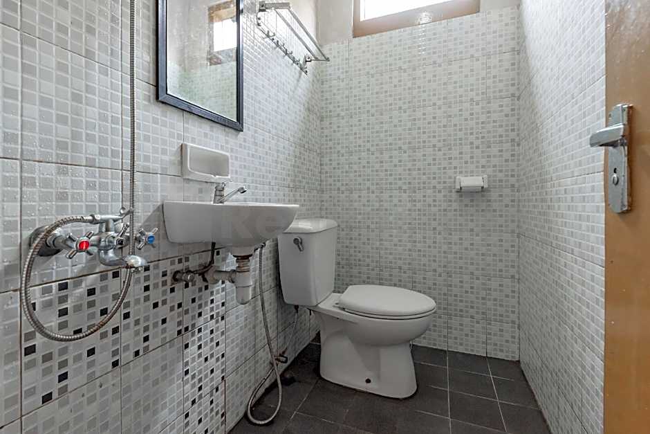 Seruni Guest House Near Alun Alun Lembang Mitra RedDoorz