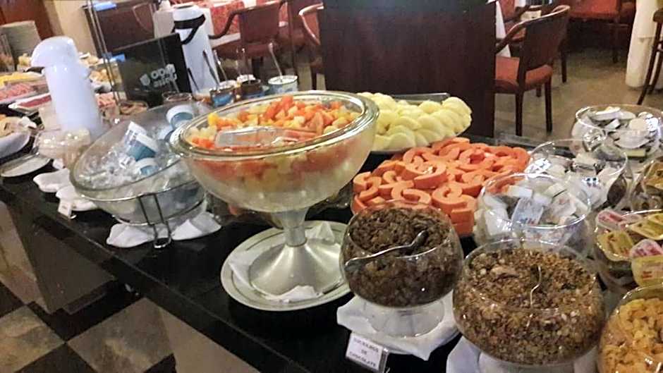 Alta Reggia Plaza Hotel