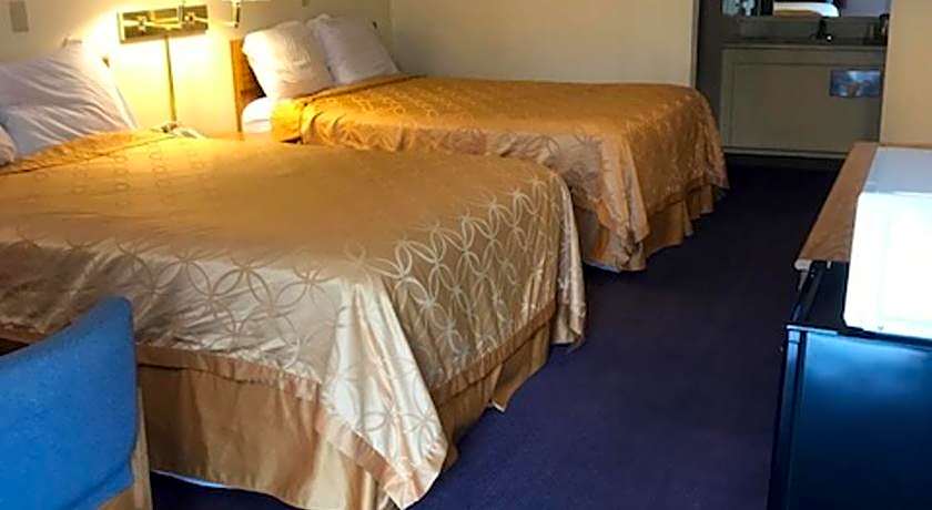 Rodeway Inn Findlay University Area