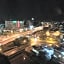 Sky Suite Top floor with Rooftop Pool & Gym