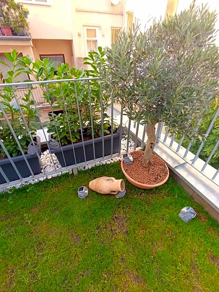 BOSSA CITY Design Apartments