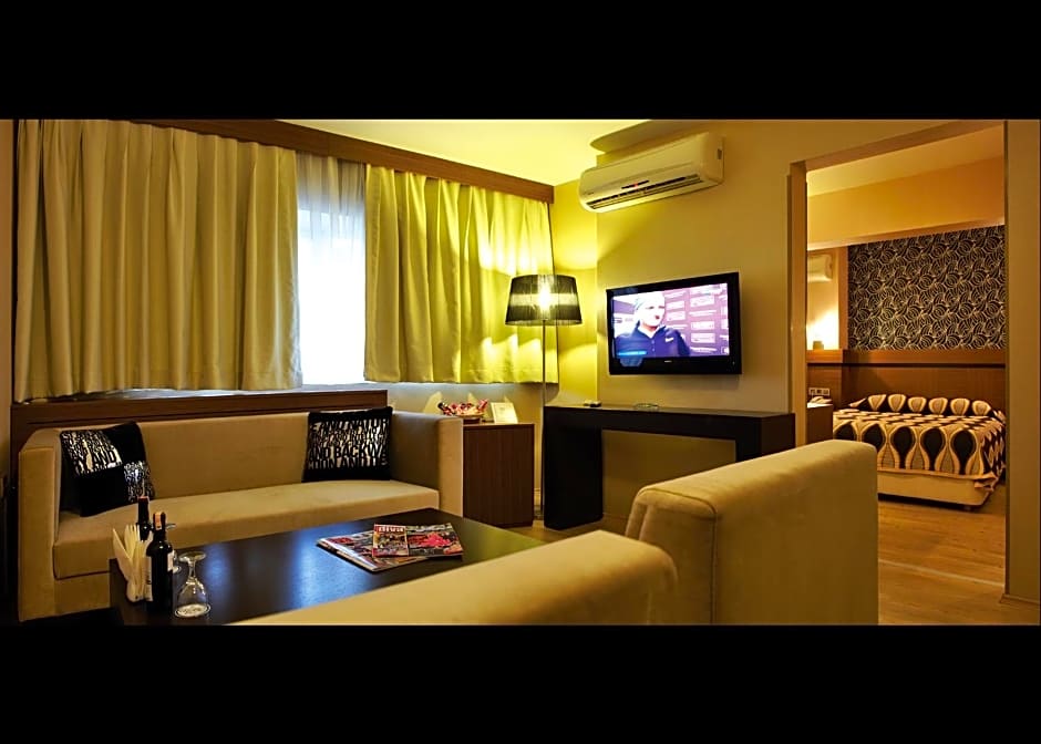 Susuzlu Hotel