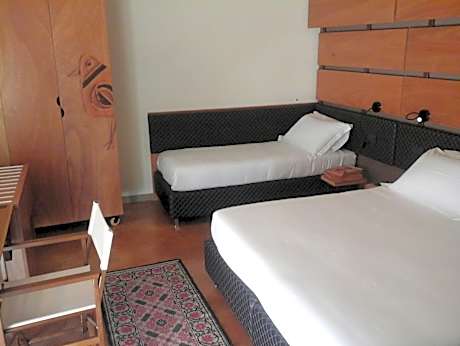 Triple Room with Garden View