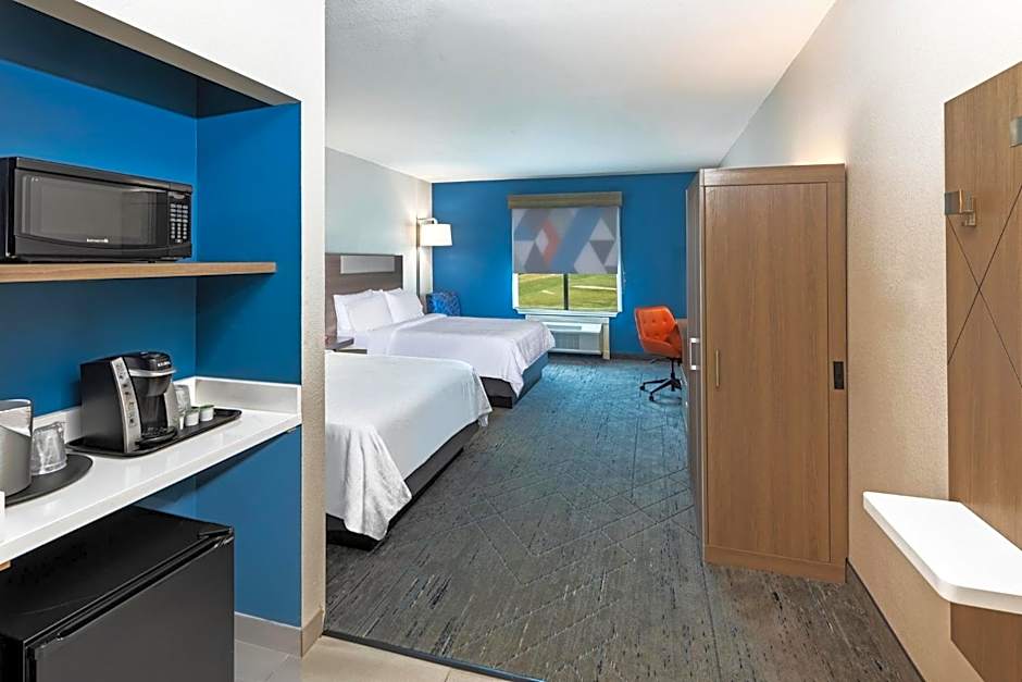 Photo 1 of 3 of 2 Queen Beds, Hearing Accessible