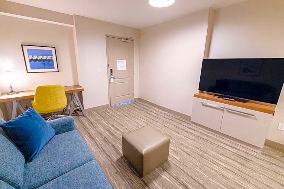 Hilton Garden Inn Lakewood