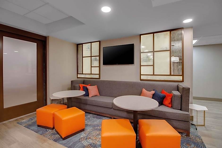 Hampton Inn By Hilton Birmingham-Colonnade 280