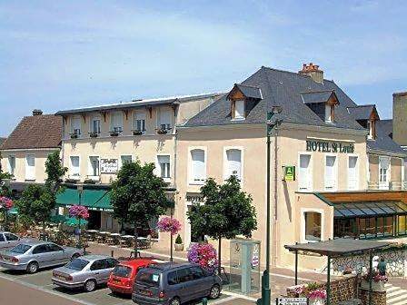 Logis Hôtel & Restaurant - Le Saint-Louis