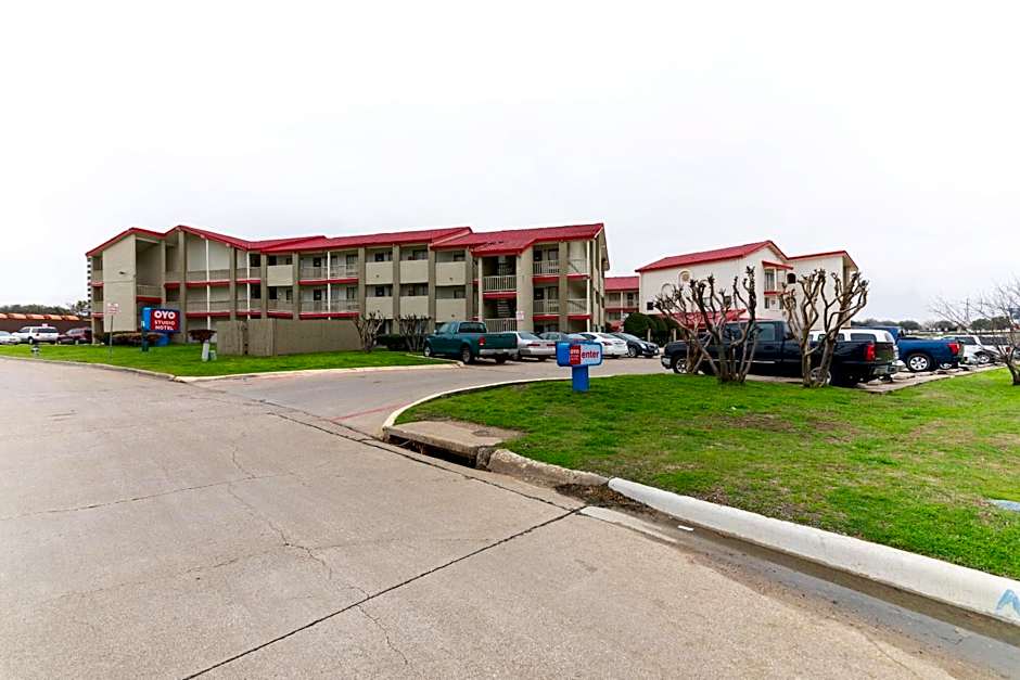 OYO Hotel Irving DFW Airport North