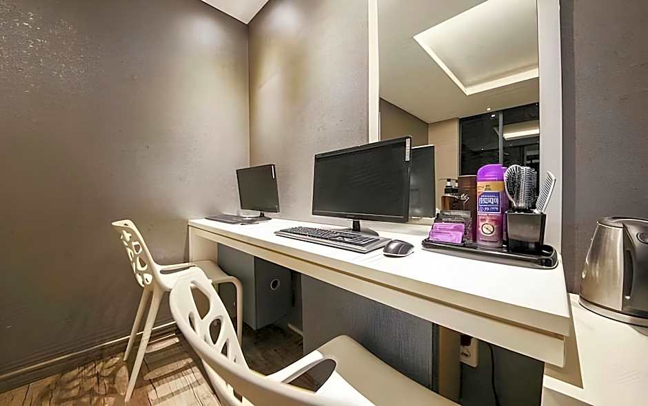 Richi Hotel