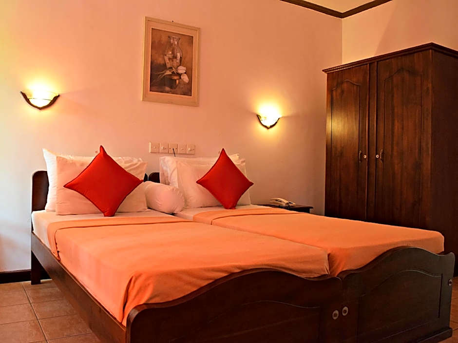 Hotel Lagoon Paradise