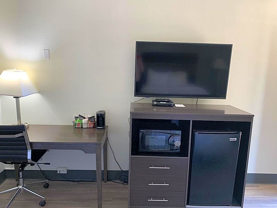 Ramada by Wyndham North Platte