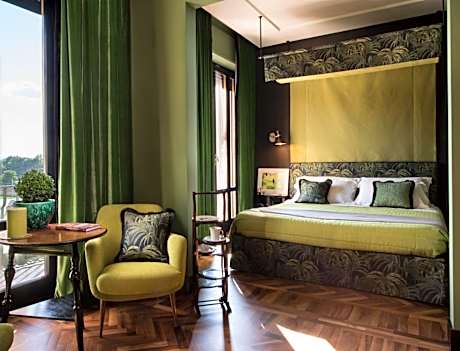 Junior Suite with Balcony