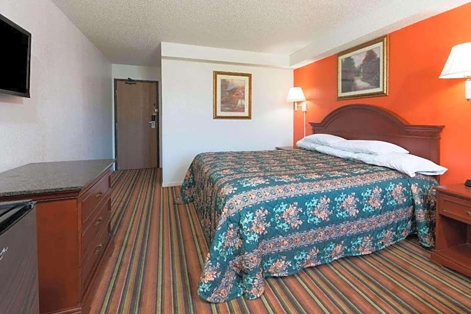 Knights Inn Ferguson