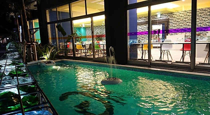 Green Rich Hotel Okinawa Nago (Artificial hot spring Futamata Yunohana)