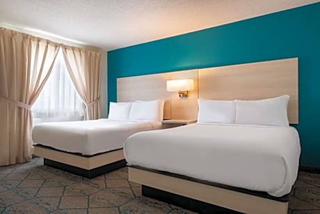 Queen Room with Two Queen Beds - First Floor/Non-Smoking