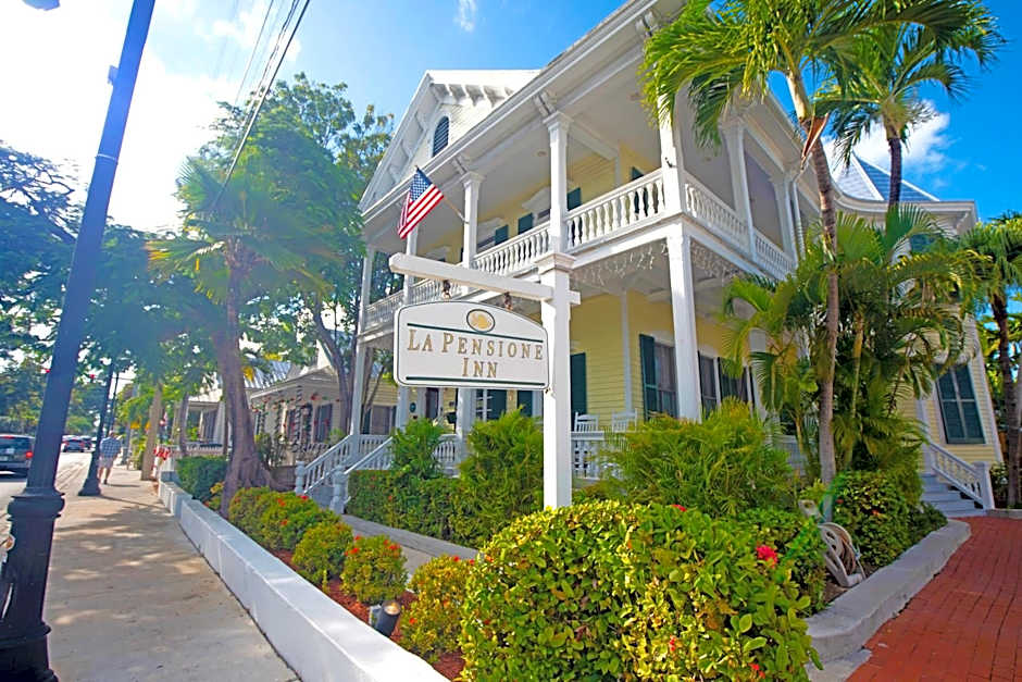 Silver Palms Inn