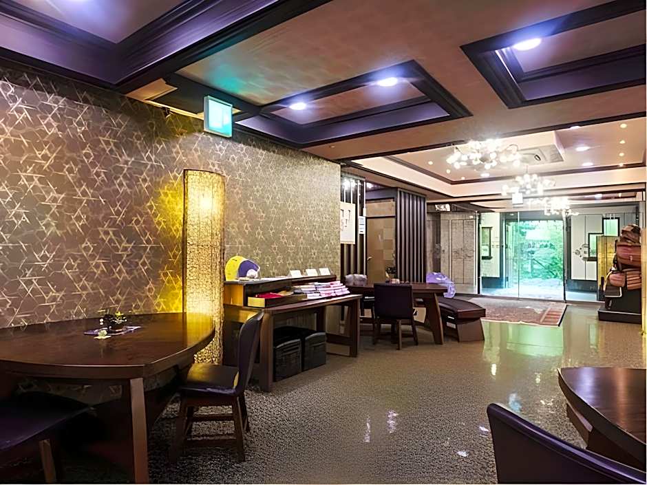 Yufuin Bessou Shikisai Hotel