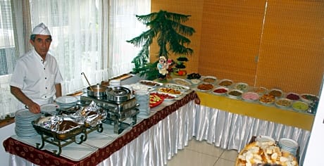 Saadet Hotel