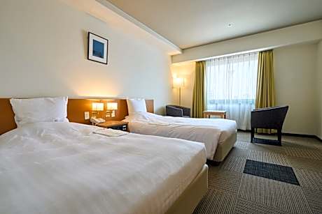 Twin Room - Non-Smoking