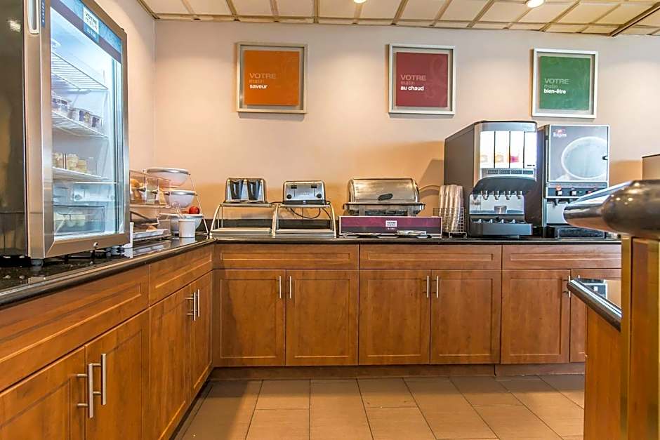 Comfort Suites Downtown