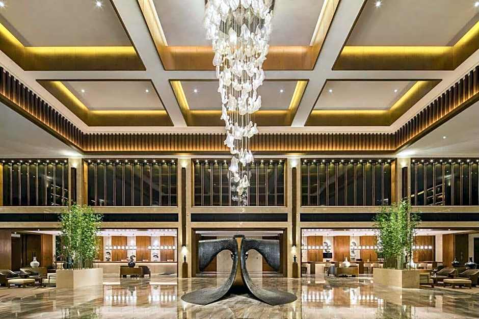 Wyndham Grand Plaza Royale Kaidi