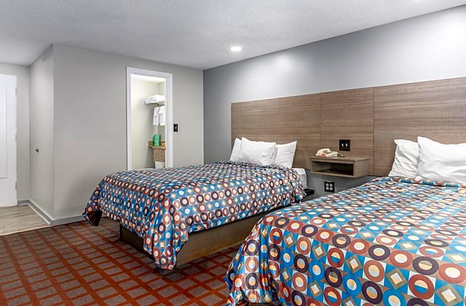 Blue Dolphin Inn