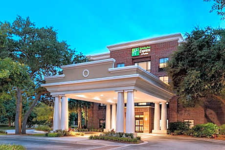 Holiday Inn Express Hotel & Suites Mount Pleasant - Charleston by IHG