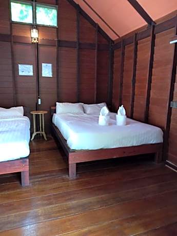 Family Bungalow with Fan