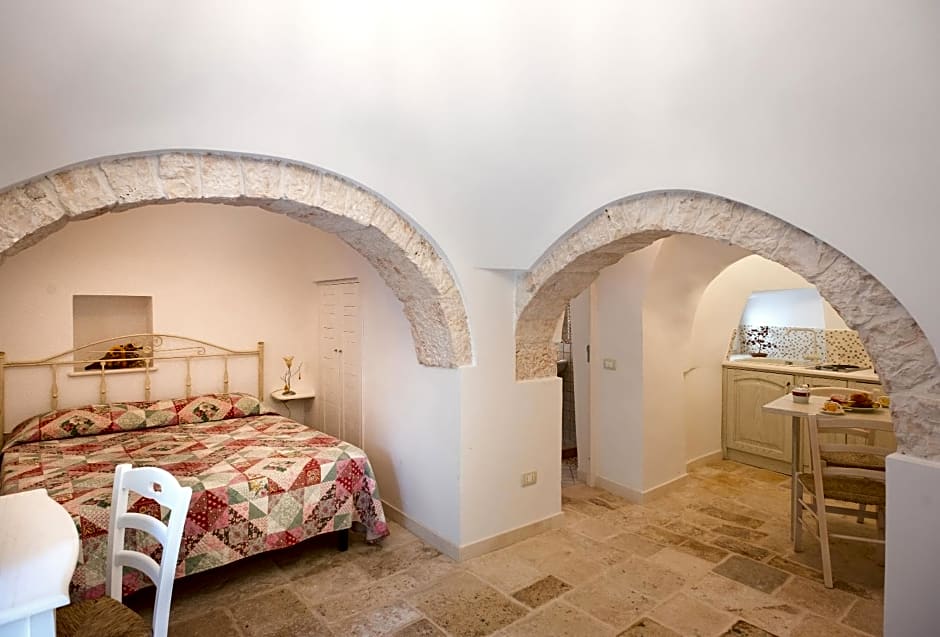 Trullo Giardino Fiorito