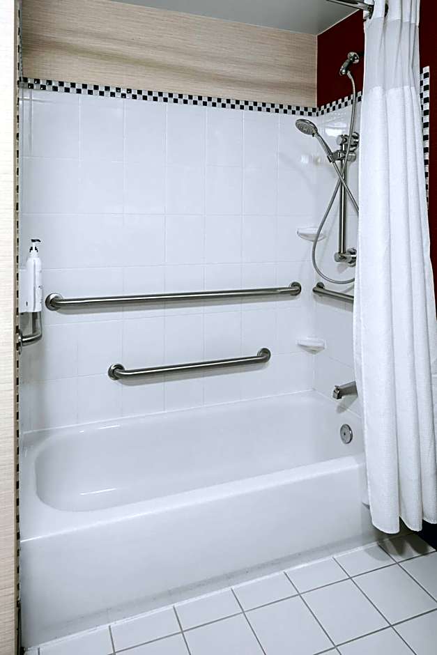 Fairfield Inn & Suites by Marriott Bedford