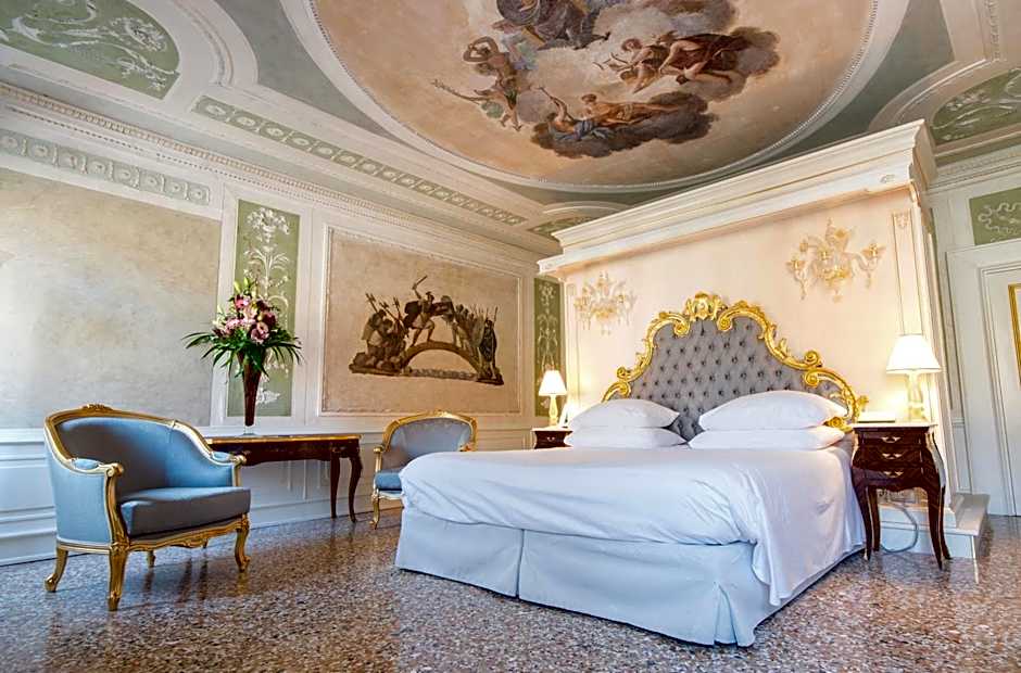 Ca' Bonfadini Historic Experience