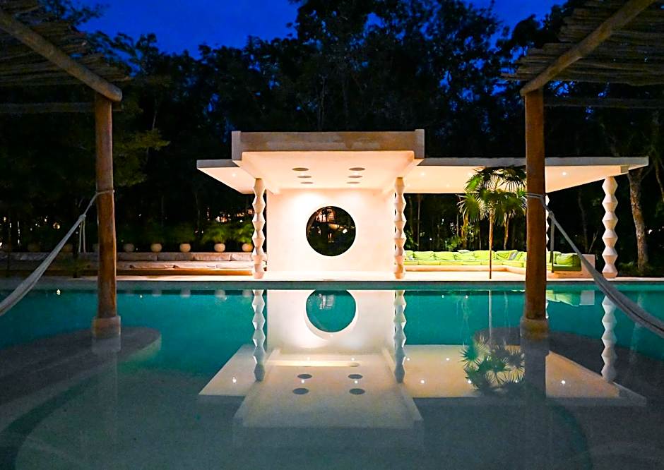 Hotel Holistika Tulum