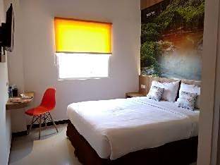 Front One Hotel Airport Solo