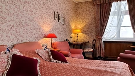 Deluxe Double with River View