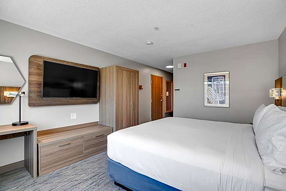 Holiday Inn Express Hotel & Suites Portland - Jantzen Beach By IHG