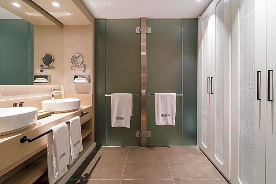 Barcelo Oviedo Cervantes