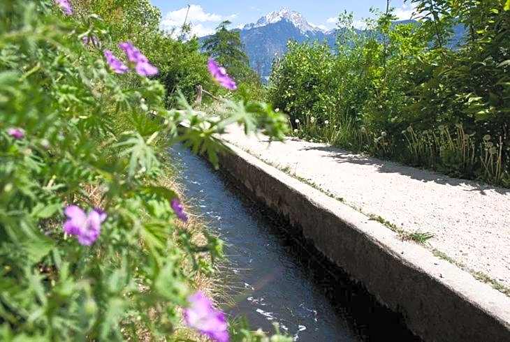 Oliven- & Genusshotel Hirzer