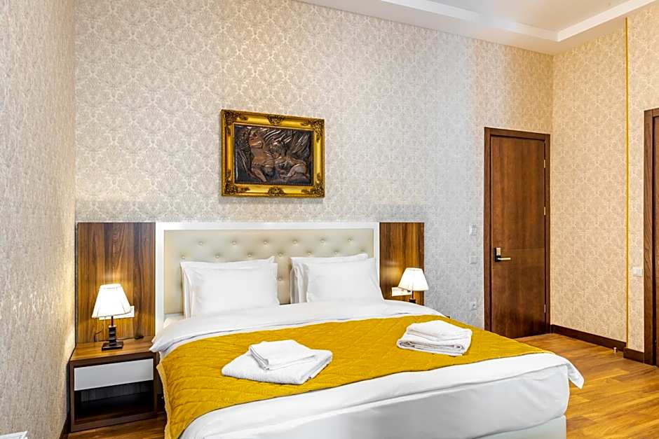 Ornament Hotel