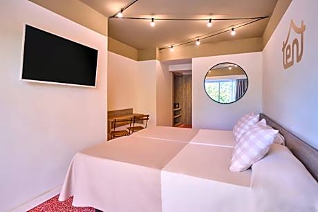 Superior Room (2 Adults + 1 Child) - Unlimited Brunch