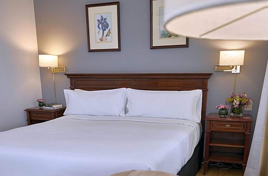 Cyan Americas Towers Hotel