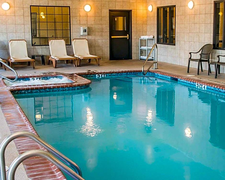 Sleep Inn And Suites At Six Flags