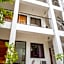 The Palines Apartment Hotel - Muntinlupa Near Evia
