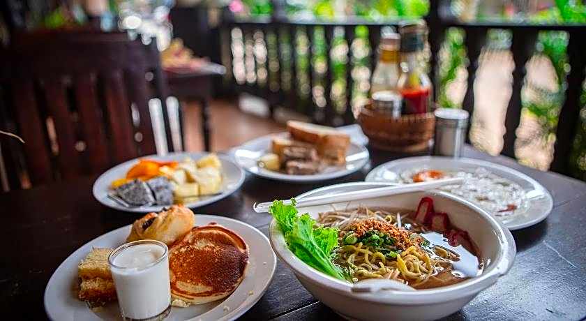 Pakse Hotel & Restaurant