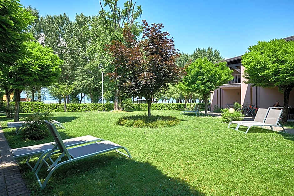 Villaggio Turistico Lugana Marina