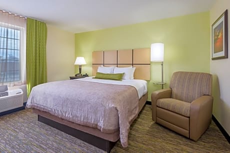 Queen Studio Suite with Two Queen Beds - Mobility Access Tub/Non-Smoking
