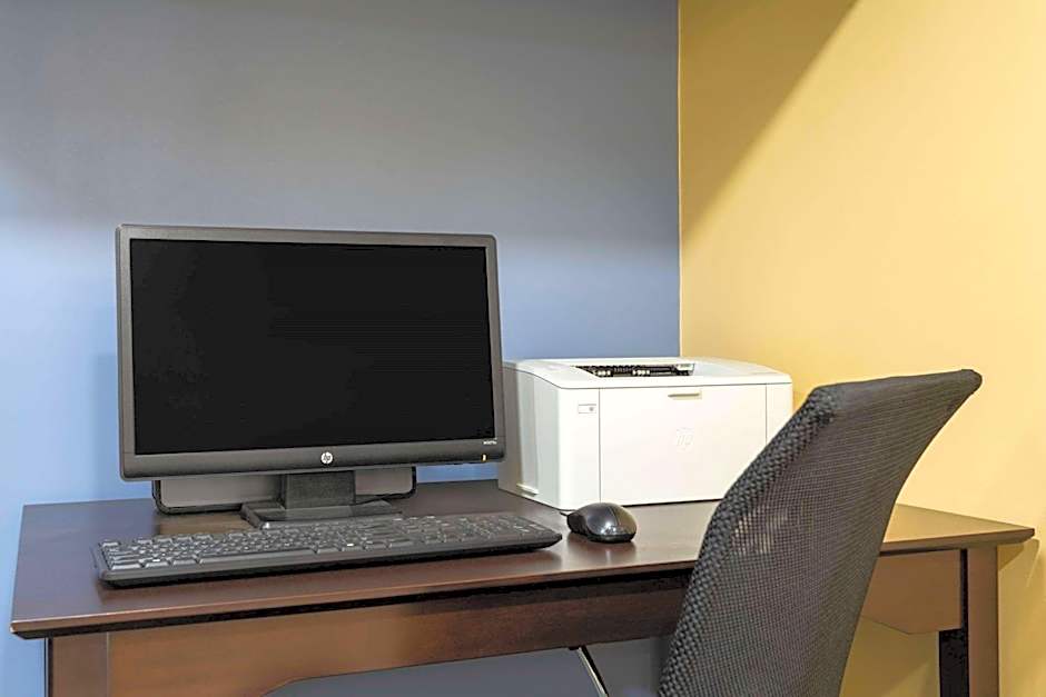 Days Inn by Wyndham Augusta